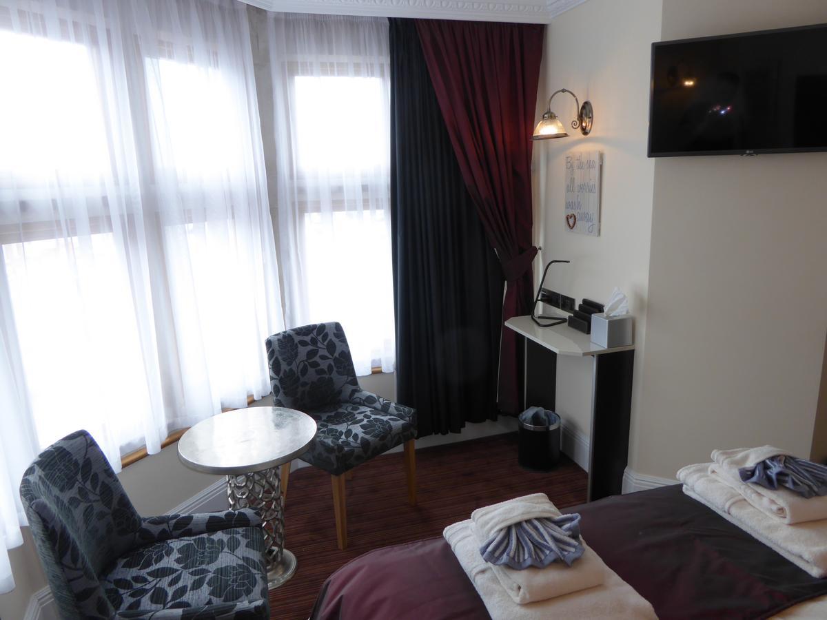 The Somerset House Hotel & Handmade Pie House Уеймут Екстериор снимка