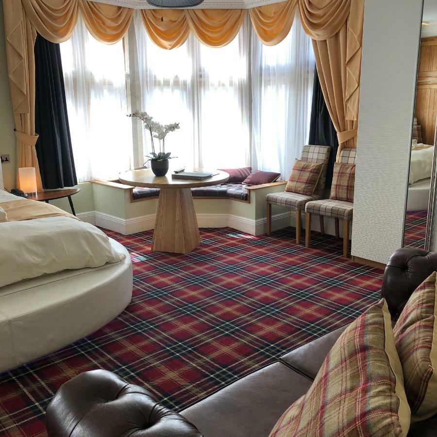 The Somerset House Hotel & Handmade Pie House Уеймут Екстериор снимка